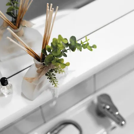 Vaz E01 Kueche, Tv, Netflix, Ca 15 Min Messe U Hbf * Essen