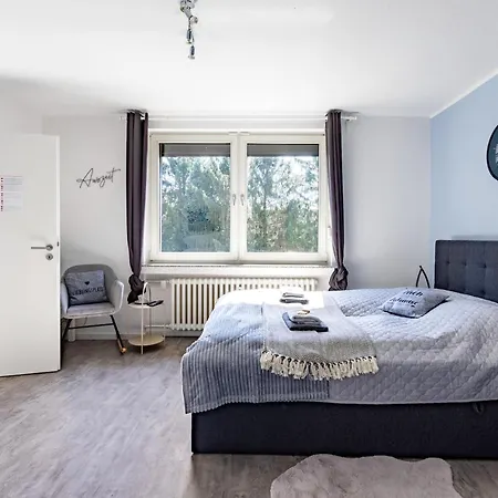 Vaz E01 Kueche, Tv, Netflix, Ca 15 Min Messe U Hbf *
