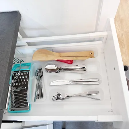 Vaz E01 Kueche, Tv, Netflix, Ca 15 Min Messe U Hbf * Essen