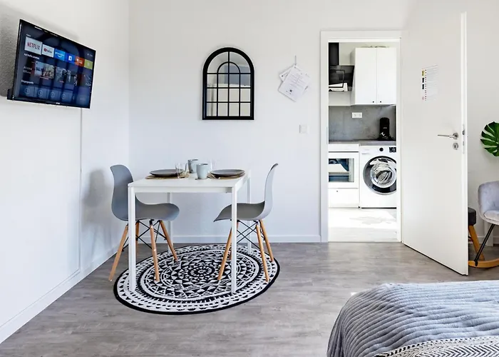 Vaz E01 Kueche, Tv, Netflix, Ca 15 Min Messe U Hbf Apartment Essen