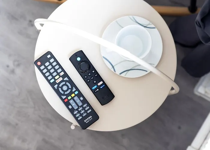 Vaz E01 Kueche, Tv, Netflix, Ca 15 Min Messe U Hbf *